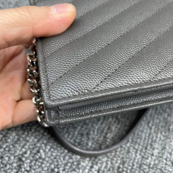 100% Authentic Yves Saint Laurent Shoulder Bag - Picture 5 of 15